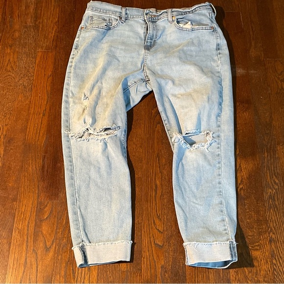 Denizen from Levi's Cropped, Cuffed, Distressed, Light Blue Jeans - Picture 1 of 5